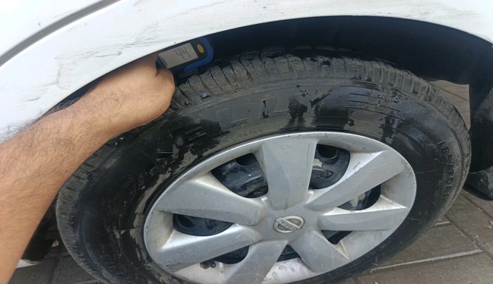 2012 Nissan Sunny XE, CNG, Manual, 1,07,973 km, tyre