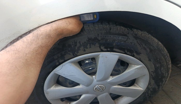 2012 Nissan Sunny XE, CNG, Manual, 1,07,973 km, tyre