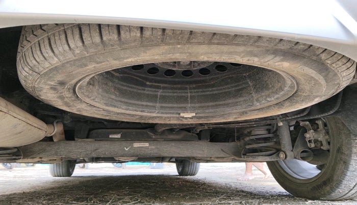 2022 MG HECTOR SHINE 1.5 PETROL TURBO MT, Petrol, Manual, 33,909 km, tyre