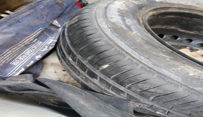 2018 Hyundai Verna 1.6 VTVT SX + AT, Petrol, Automatic, 69,968 km, tyre