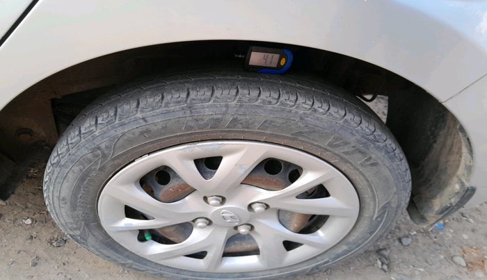 2017 Hyundai Grand i10 SPORTZ U2 1.2 CRDI, Diesel, Manual, 67,047 km, tyre