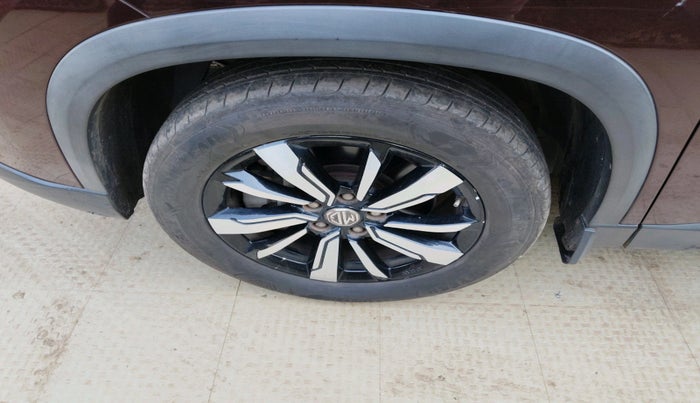 2020 MG HECTOR SHARP 2.0 DIESEL, Diesel, Manual, 34,396 km, tyre