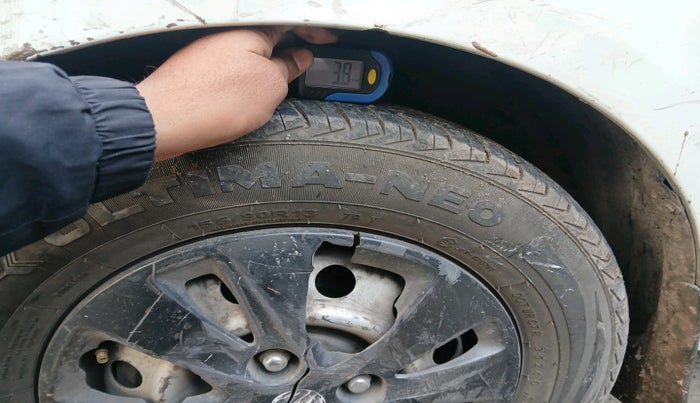 2012 Hyundai i10 ERA 1.1, Petrol, Manual, 85,949 km, tyre