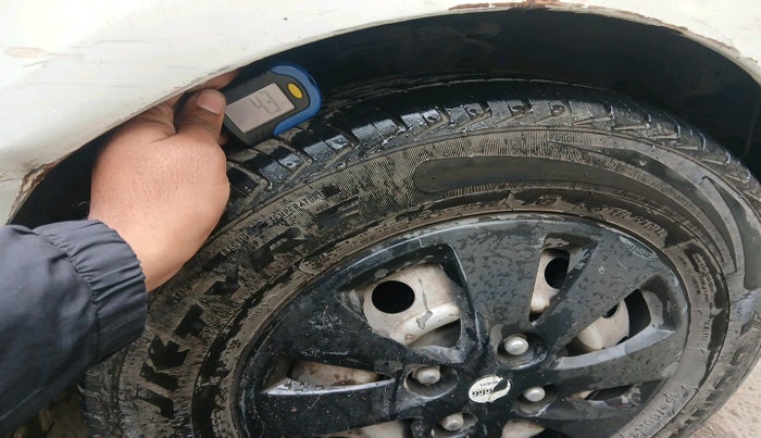 2012 Hyundai i10 ERA 1.1, Petrol, Manual, 85,949 km, tyre