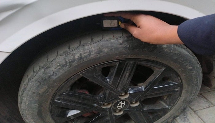 2023 Hyundai Verna SX (O) 1.5 TURBO PETROL MT, Petrol, Manual, 35,927 km, tyre