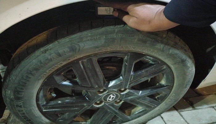 2023 Hyundai Verna SX (O) 1.5 TURBO PETROL MT, Petrol, Manual, 35,927 km, tyre