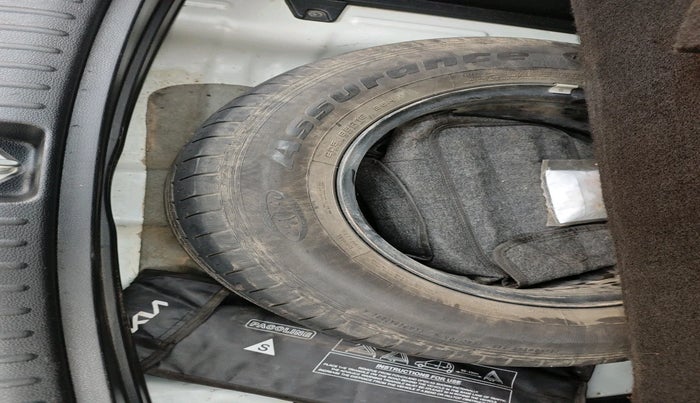 2022 KIA SELTOS HTE 1.5 DIESEL, Diesel, Manual, 77,077 km, tyre