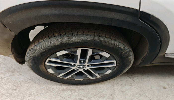 2022 KIA SELTOS HTE 1.5 DIESEL, Diesel, Manual, 77,077 km, tyre