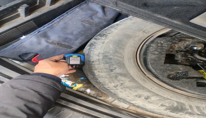 2017 Hyundai Creta SX PLUS 1.6 PETROL, Petrol, Manual, 1,55,387 km, tyre