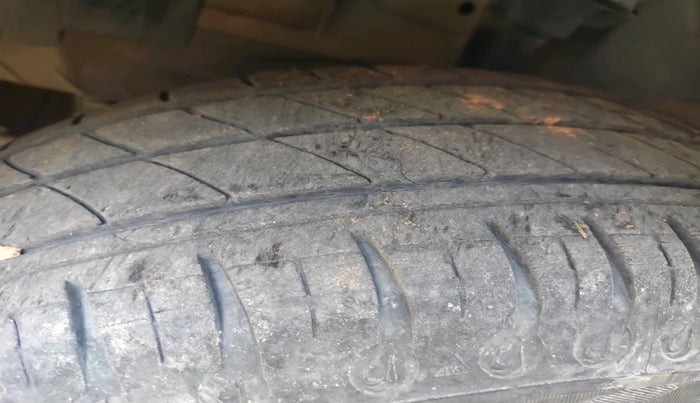 2022 Renault Kwid RXL 1.0 (O), Petrol, Manual, 32,480 km, tyre