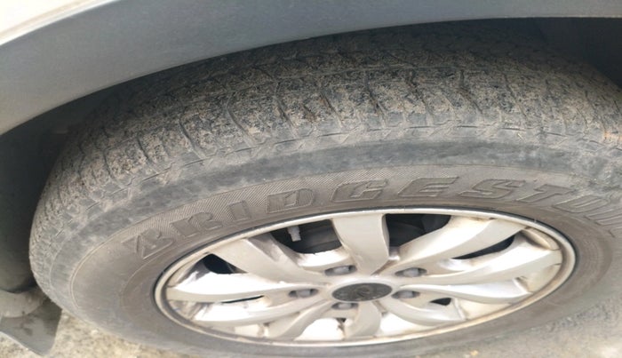 2017 Mahindra XUV500 W10 AT 1.99, Diesel, Automatic, 66,500 km, tyre