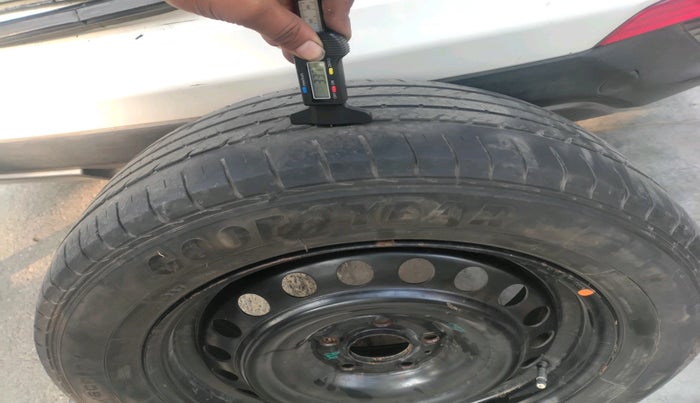 2017 Hyundai Creta SX PLUS AT 1.6 PETROL, Petrol, Automatic, 84,986 km, tyre