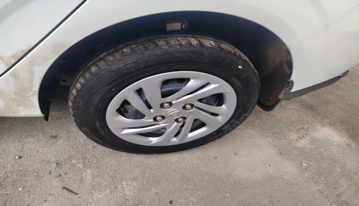 2021 Hyundai AURA S 1.2 CNG, Petrol, Manual, 44,928 km, tyre