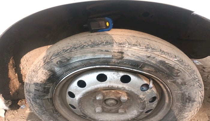 2017 Maruti Wagon R 1.0 LXI CNG, Petrol, Manual, 1,04,143 km, tyre