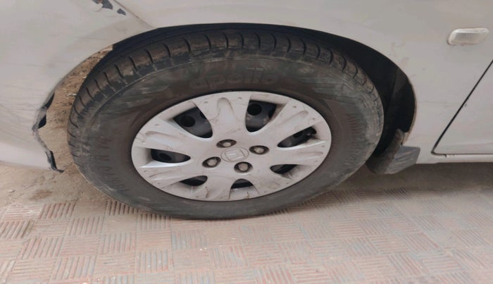 2017 Honda Amaze 1.2L I-VTEC S, Petrol, Manual, 56,153 km, tyre