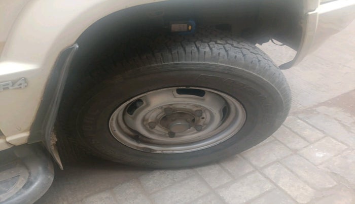 2013 Tata Sumo Gold EX, Diesel, Manual, 1,49,215 km, tyre