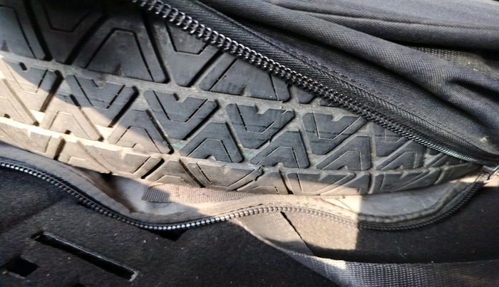 2014 Mercedes Benz C Class C 200 AVANTGARDE, Petrol, Automatic, 41,406 km, tyre