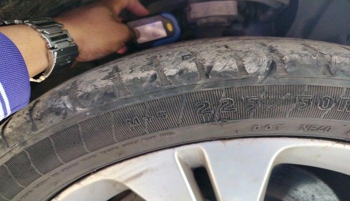 2014 Mercedes Benz C Class C 200 AVANTGARDE, Petrol, Automatic, 41,406 km, tyre