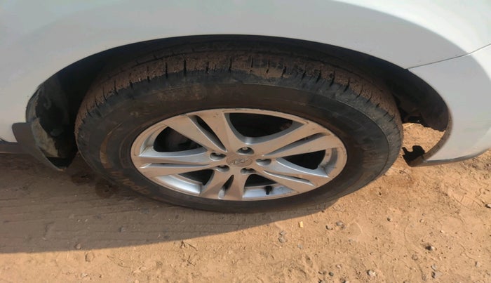 2012 Hyundai Santa Fe 4 WD AT, Diesel, Automatic, 96,169 km, tyre