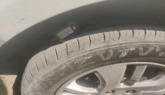 2013 Maruti Swift Dzire ZDI, Diesel, Manual, 1,38,179 km, tyre