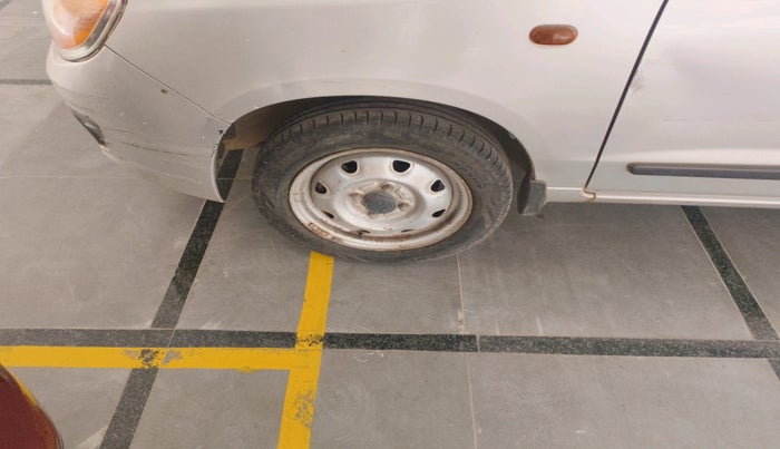 2011 Maruti Alto K10 LXI, Petrol, Manual, 1,20,000 km, tyre