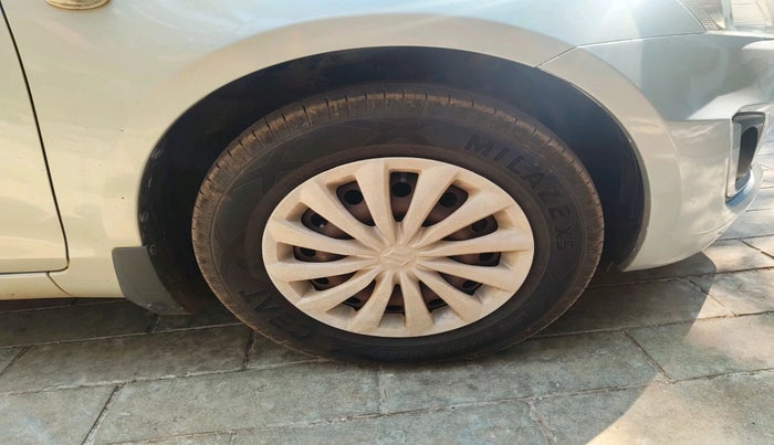 2017 Maruti Swift LXI, Petrol, Manual, 95,531 km, tyre