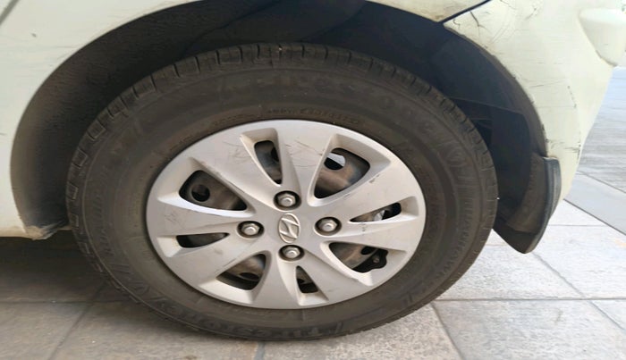 2012 Hyundai i10 SPORTZ 1.2 AT, Petrol, Automatic, 45,061 km, tyre