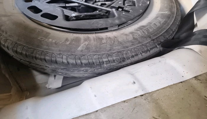 2012 Hyundai i10 SPORTZ 1.2 AT, Petrol, Automatic, 45,061 km, tyre