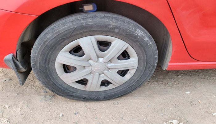 2012 Skoda Rapid AMBITION 1.6 TDI CR MT, Diesel, Manual, 92,449 km, tyre