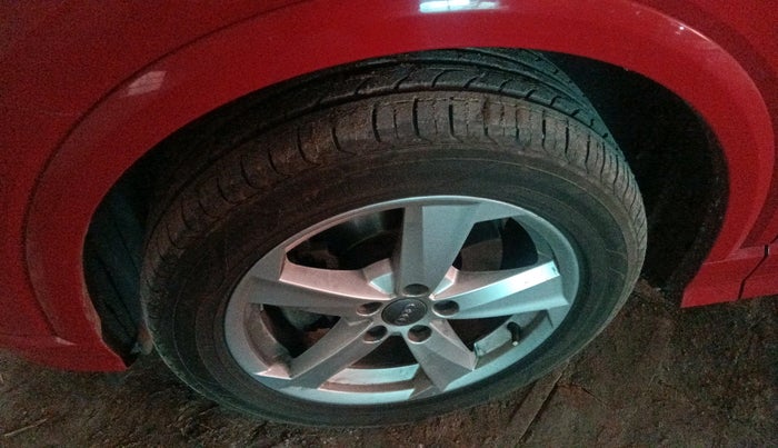 2020 Audi Q2 40 TFSI QUATRO PREMIUM, Petrol, Automatic, 49,284 km, tyre