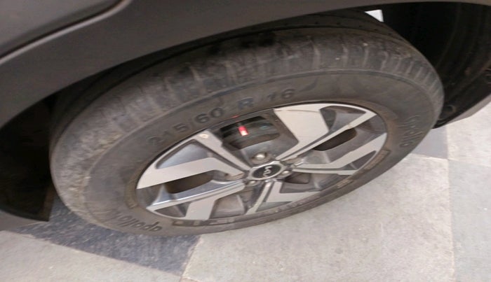 2022 KIA SONET HTX 1.5, Diesel, Manual, 52,444 km, tyre