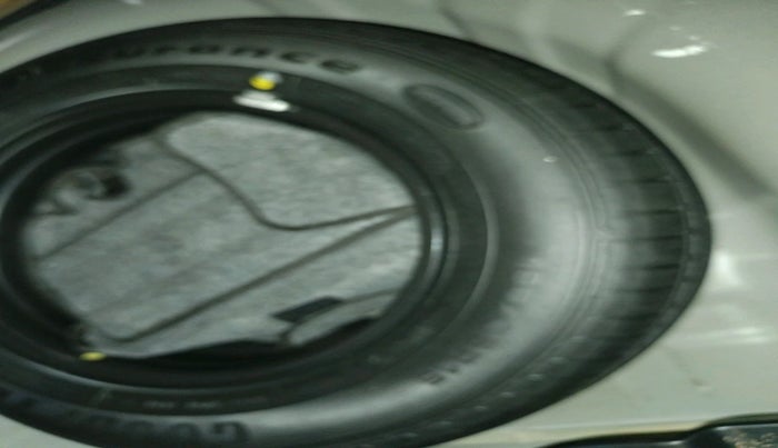 2022 KIA SONET HTX 1.5, Diesel, Manual, 52,444 km, tyre