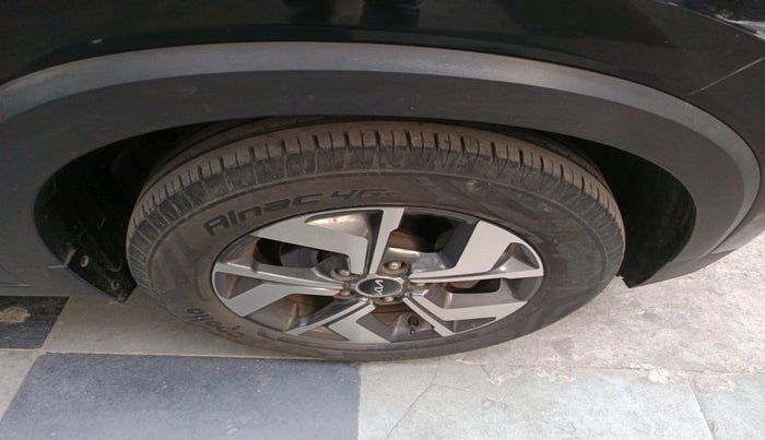 2022 KIA SONET HTX 1.5, Diesel, Manual, 52,444 km, tyre