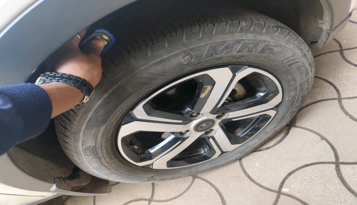 2021 Tata NEXON EV XZ PLUS LUX, Electric, Automatic, 49,503 km, tyre