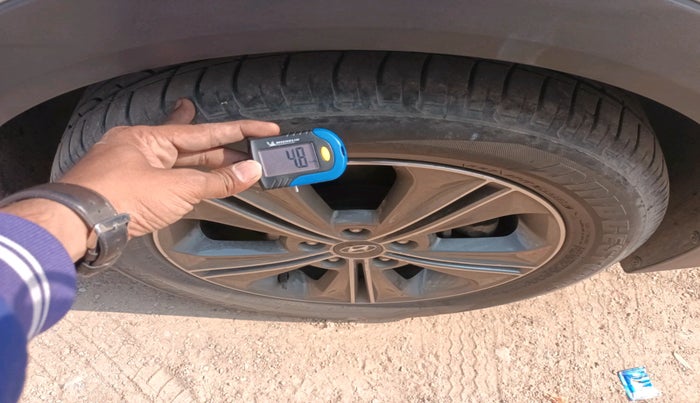 2017 Hyundai Creta SX (O) 1.6 DIESEL, Diesel, Manual, 1,01,408 km, tyre