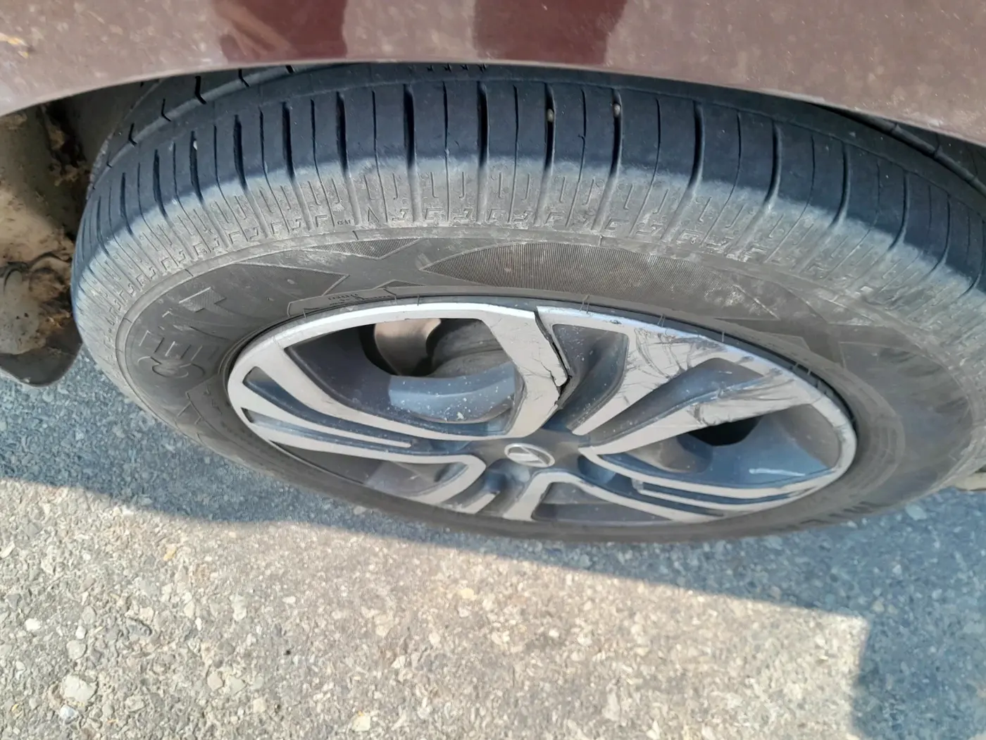 2023 Tata TIGOR XZ PLUS CNG, CNG, Manual, 81,122 km, tyre
