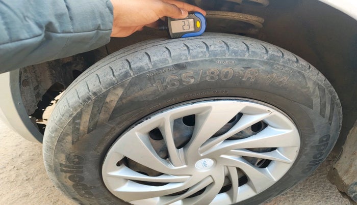 2011 Maruti Swift Dzire VXI, Petrol, Manual, 1,10,454 km, tyre