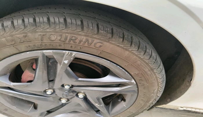 2021 Hyundai NEW I20 SPORTZ 1.2 MT, Petrol, Manual, 1,15,122 km, tyre