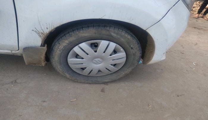 2014 Maruti Alto 800 LXI, Petrol, Manual, 1,00,795 km, tyre