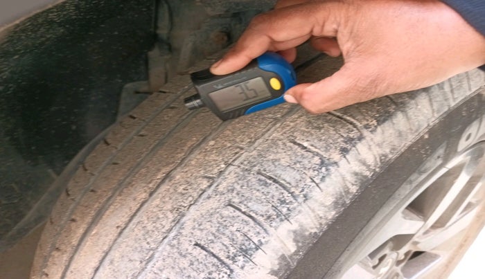 2022 Tata Harrier XT PLUS 2.0L KRYOTEC DARK EDITON, Diesel, Manual, 43,528 km, tyre