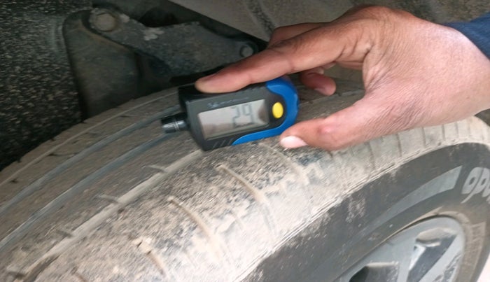 2022 Tata Harrier XT PLUS 2.0L KRYOTEC DARK EDITON, Diesel, Manual, 43,528 km, tyre