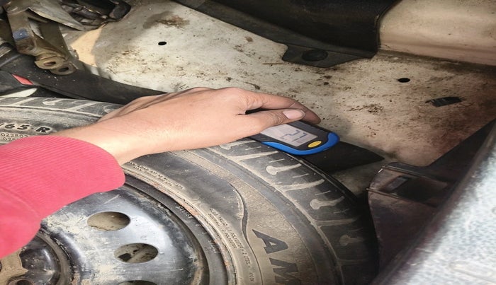 2015 Maruti Wagon R 1.0 VXI, Petrol, Manual, 40,019 km, tyre