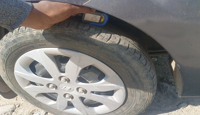 2018 Hyundai Eon MAGNA +, Petrol, Manual, 45,256 km, tyre