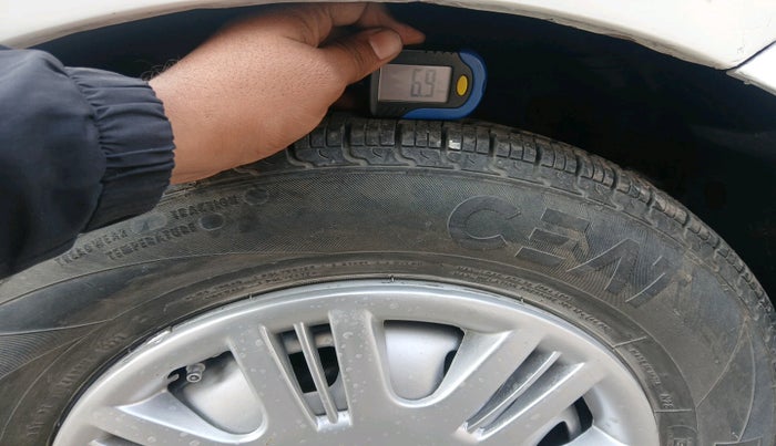 2011 Hyundai Santro Xing GL PLUS, Petrol, Manual, 57,878 km, tyre