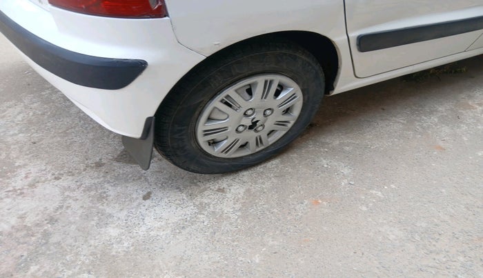 2011 Hyundai Santro Xing GL PLUS, Petrol, Manual, 57,878 km, tyre