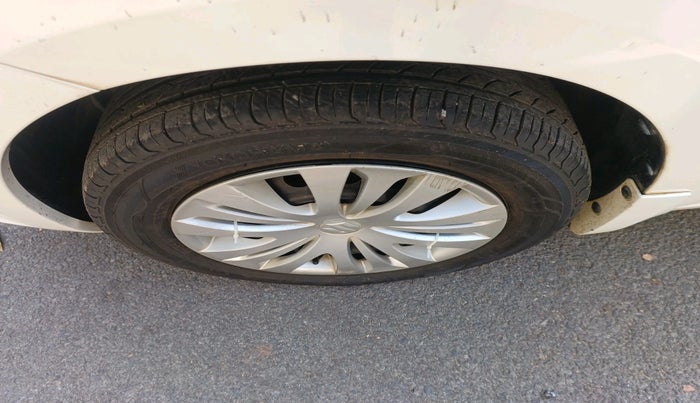 2013 Maruti Ertiga VXI, Petrol, Manual, 57,484 km, tyre