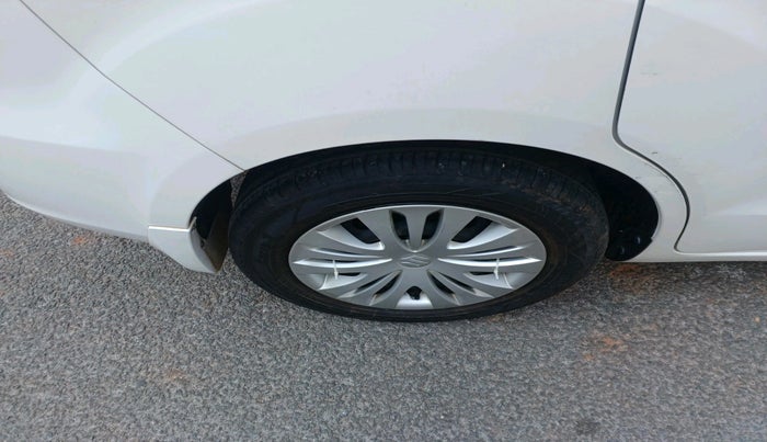 2013 Maruti Ertiga VXI, Petrol, Manual, 57,484 km, tyre