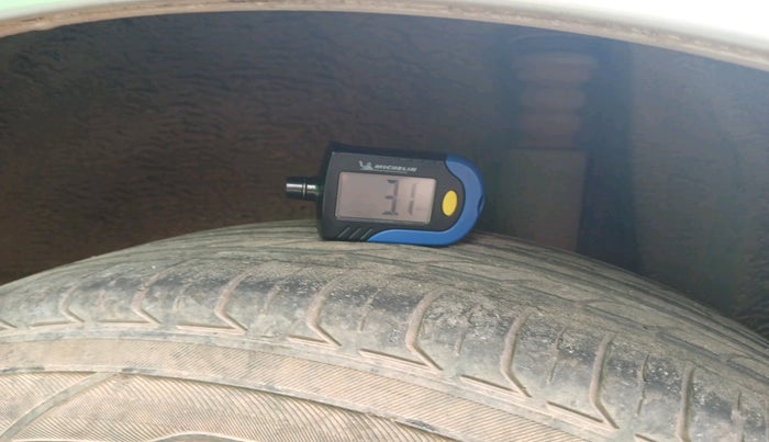 2012 Maruti Ritz ZXI, Petrol, Manual, 51,209 km, tyre