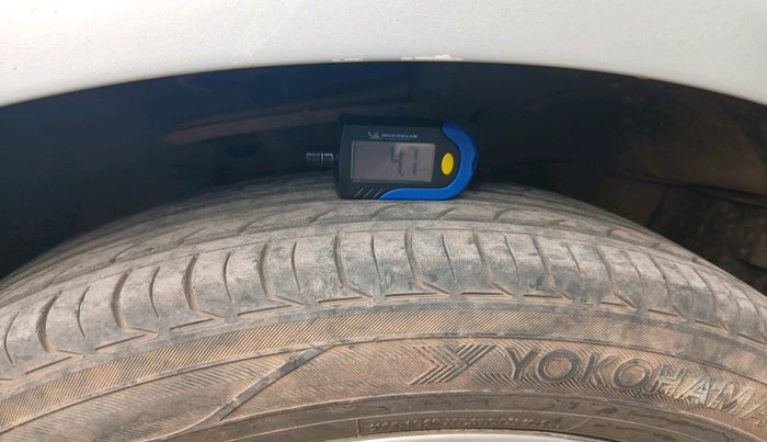 2012 Maruti Ritz ZXI, Petrol, Manual, 51,209 km, tyre