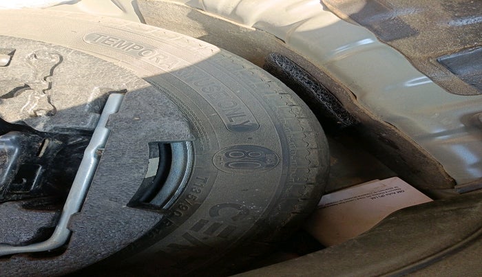 2024 Mahindra XUV 3XO AX5 1.5 Turbo Diesel, Diesel, Manual, 36,612 km, tyre